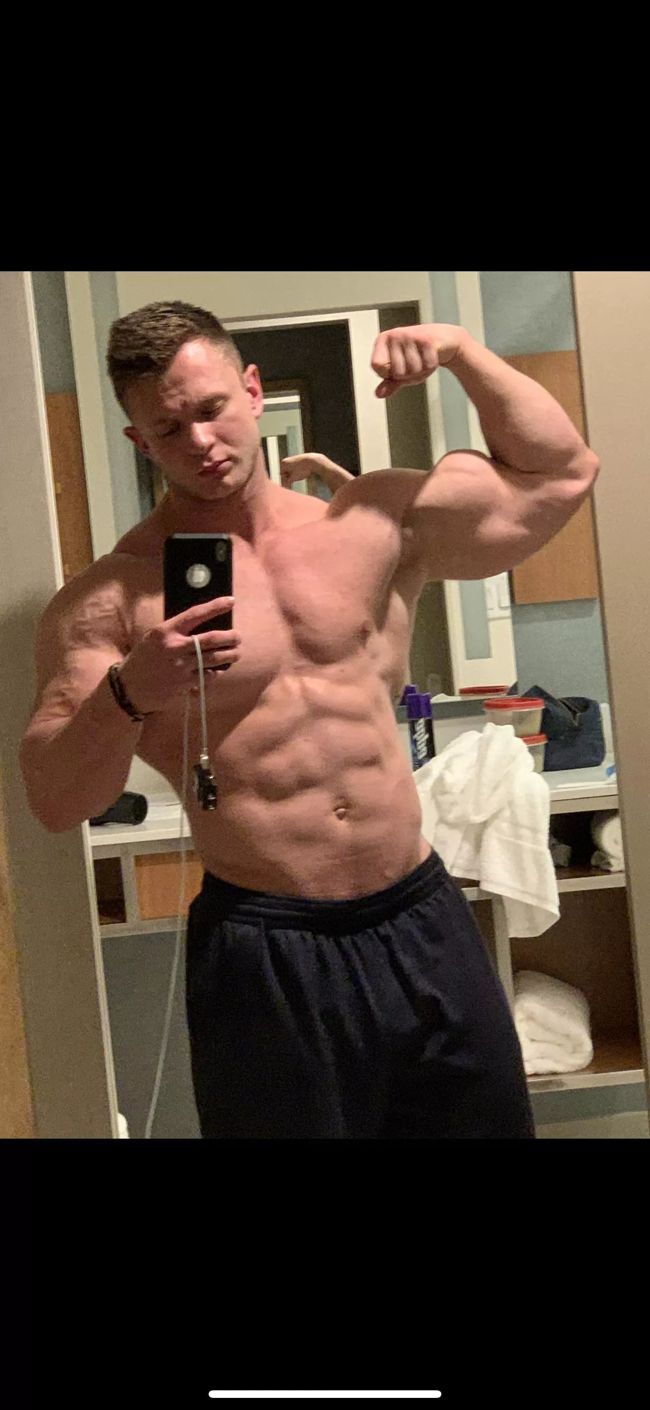 I’m in your hotel room like this.. wyd??