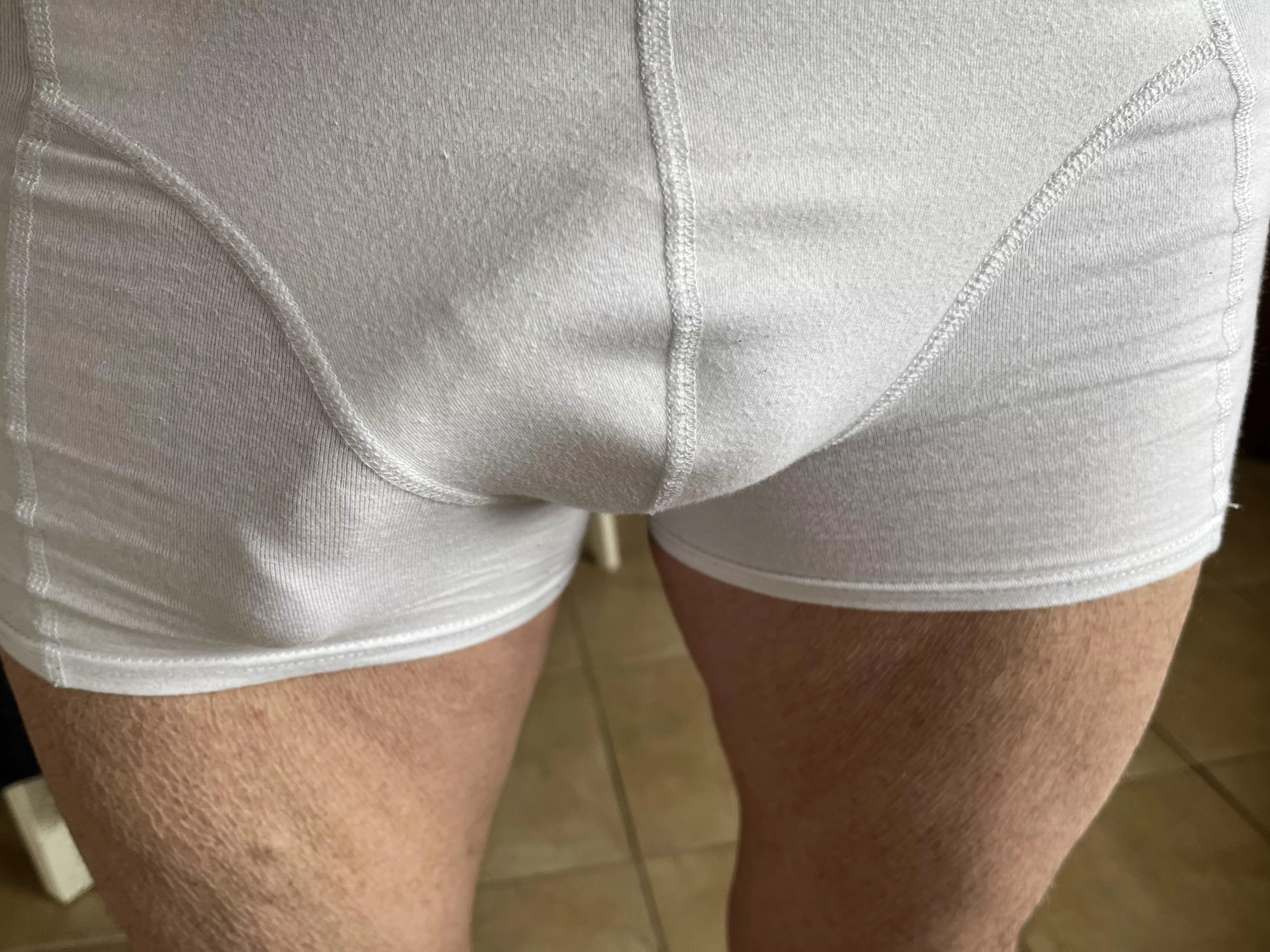 Is it wise to answer the door like this @ (60)