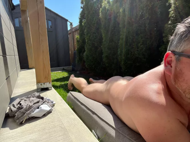 Loving the warm weather is back and feeling the sun kiss my entire body!