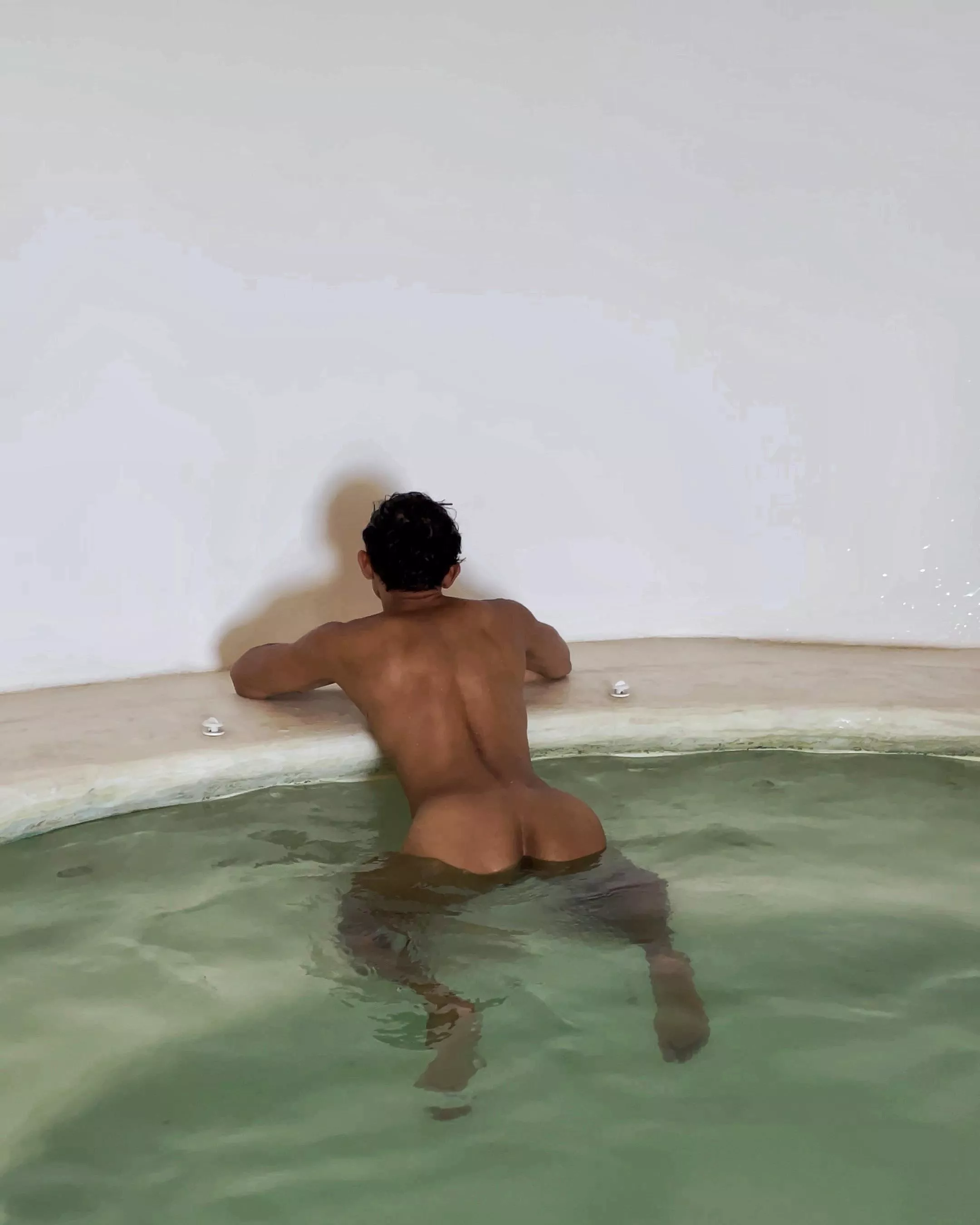 Naked in public whirlpool, had to be quick