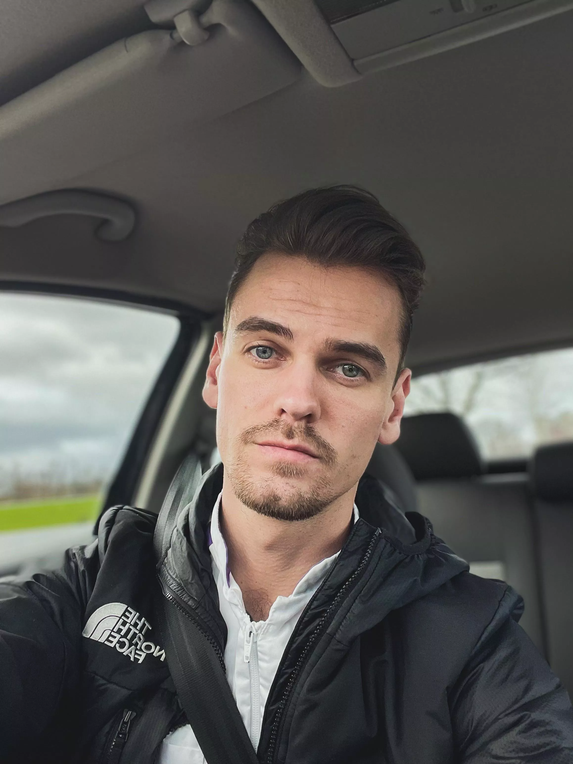 Normally not really into showing face but f*vk it