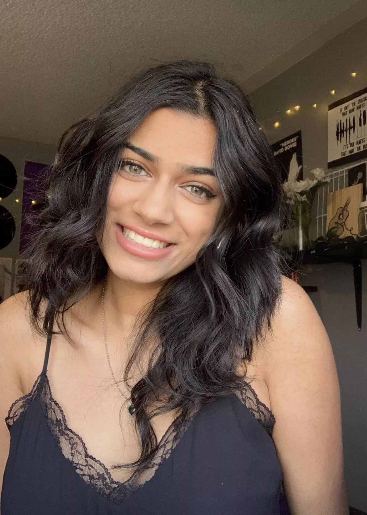 These eyes and smile