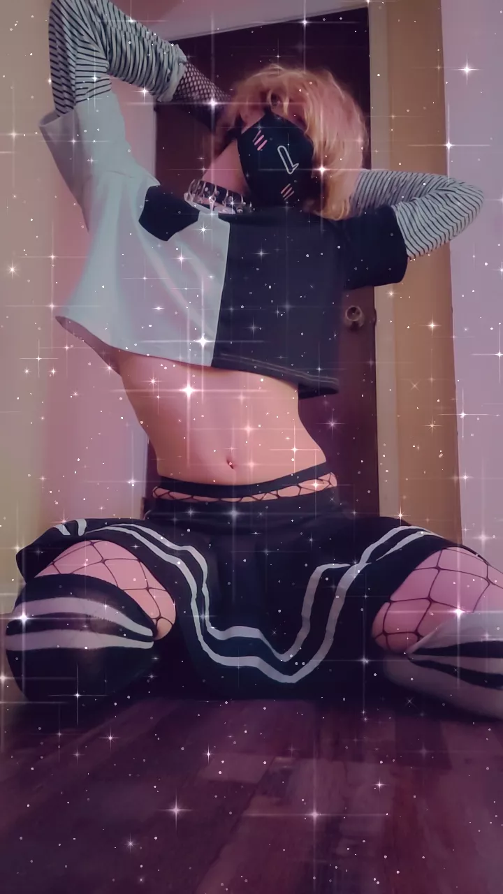 This choker is too cute 🥺