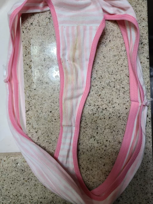 This thong is messy...!