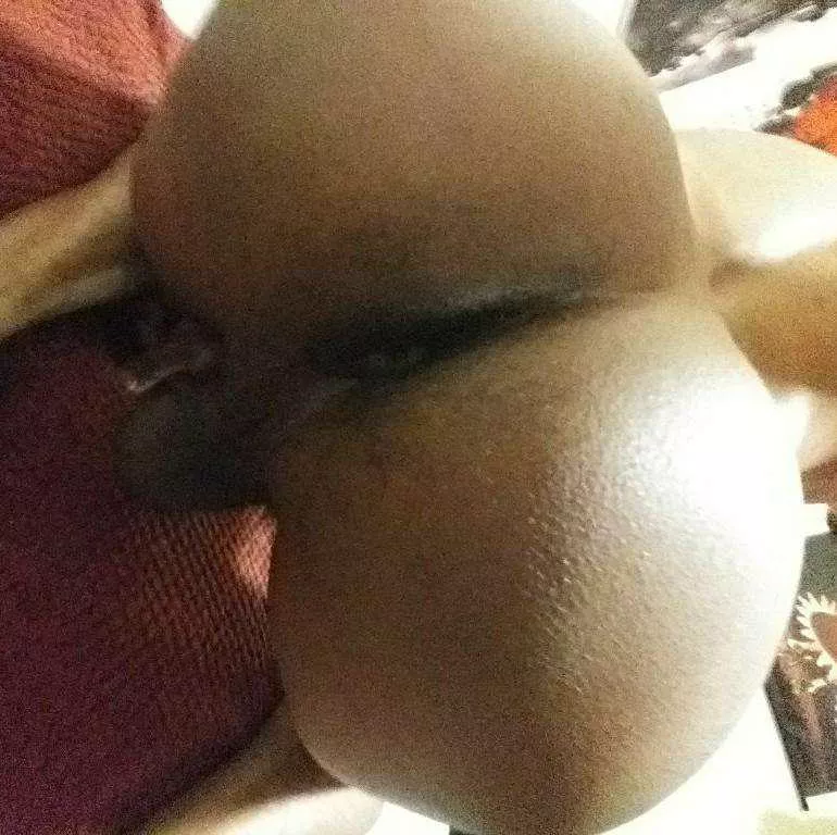 Which black cock wants to cream first. snap EclaiirFox.