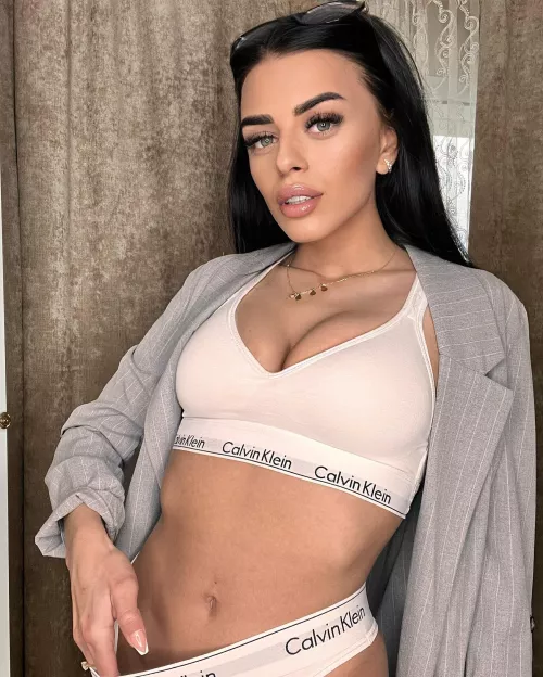 Working hard to be your dream girl