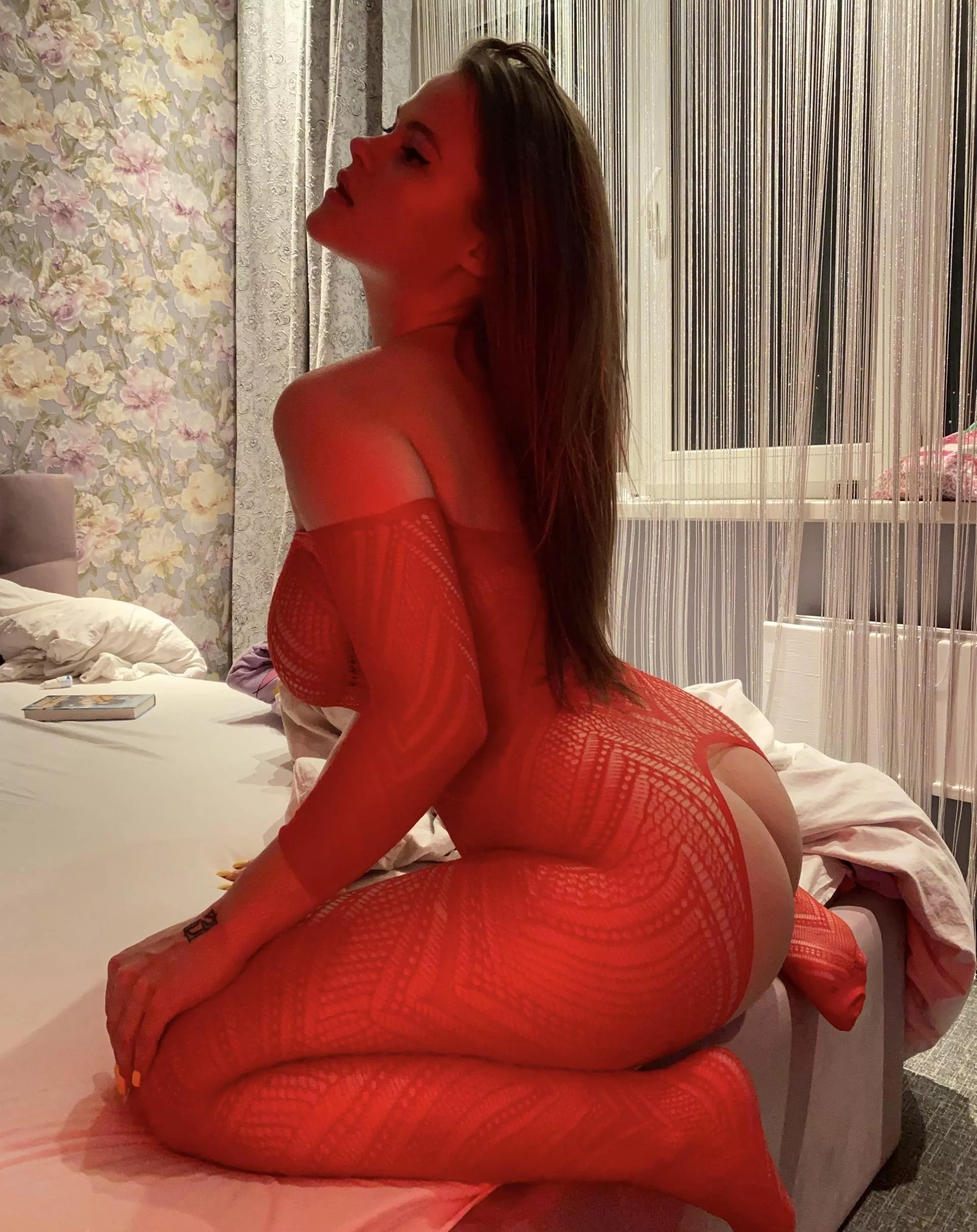 Would you help a chick out and stretch my ass