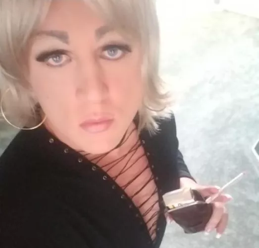 **You looking down at me** Oh what, you want me to suck your cock? Yes sir, pull it ou[T]