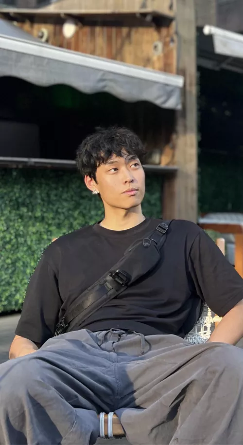 20 masc college guy with a big dick alone in a hotel room. Looking for other masc hung guys to jo and trade with and chat, hmu on snap: luckyaoi22