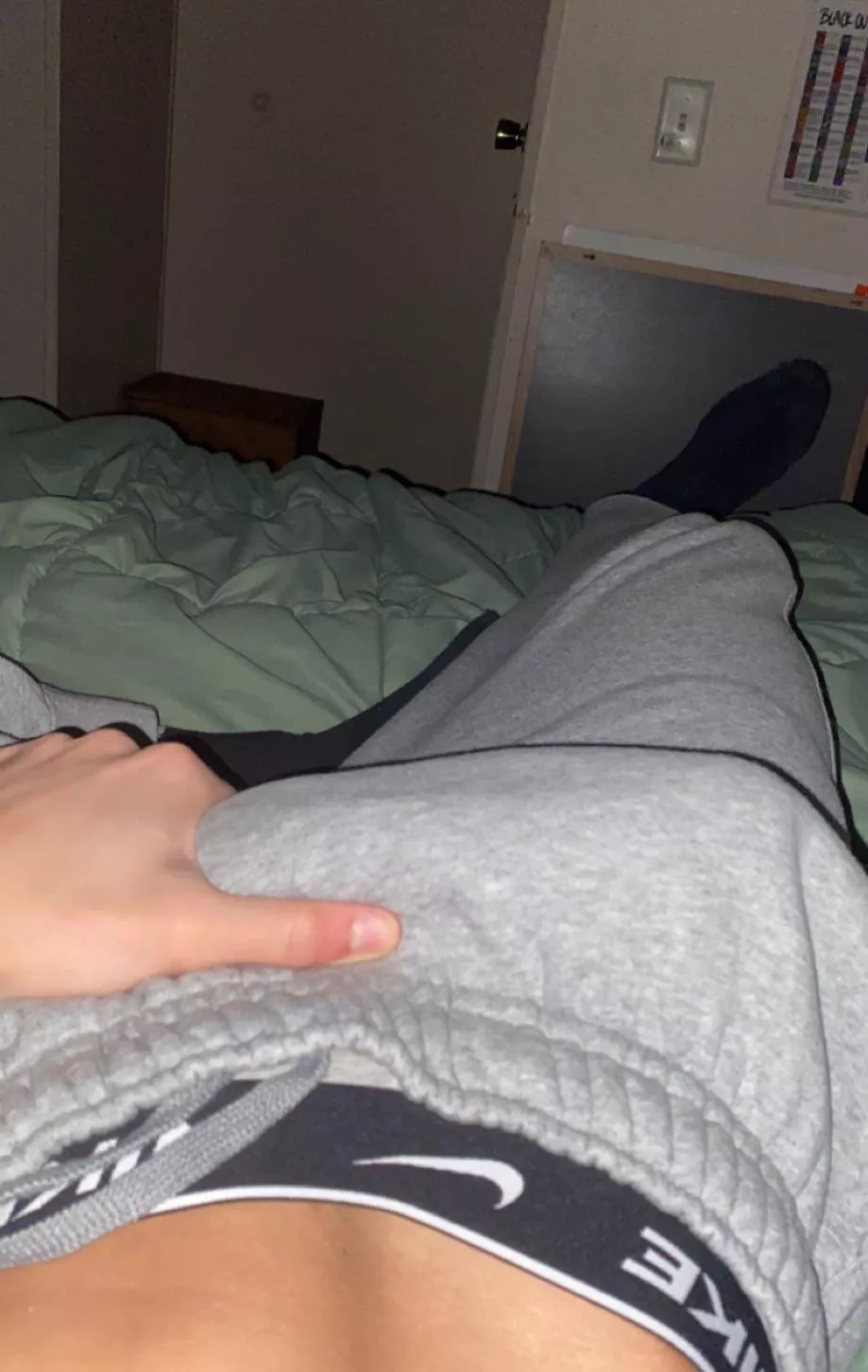 20m college lax player, be my age, fit, athletic, cut @ alex-oh12