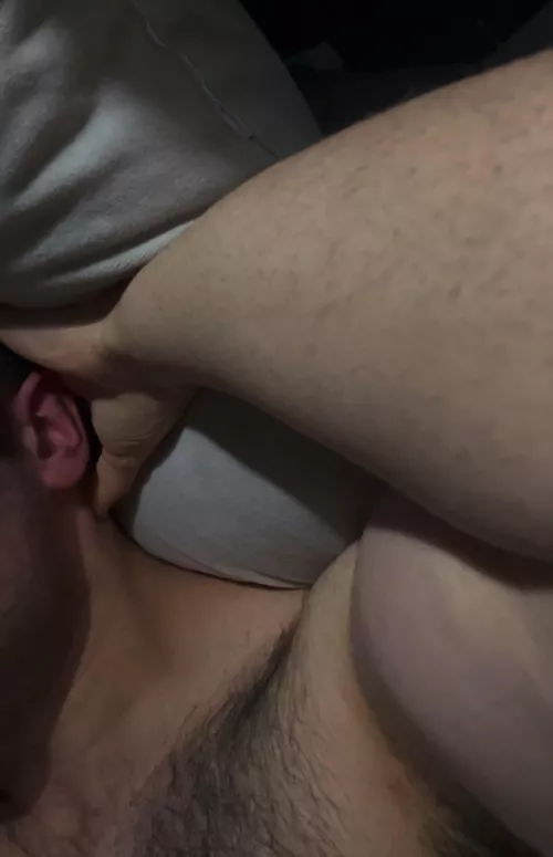 23m Looking for Horny Tops who like hairy guys. Add me and send a body pic M733.2020