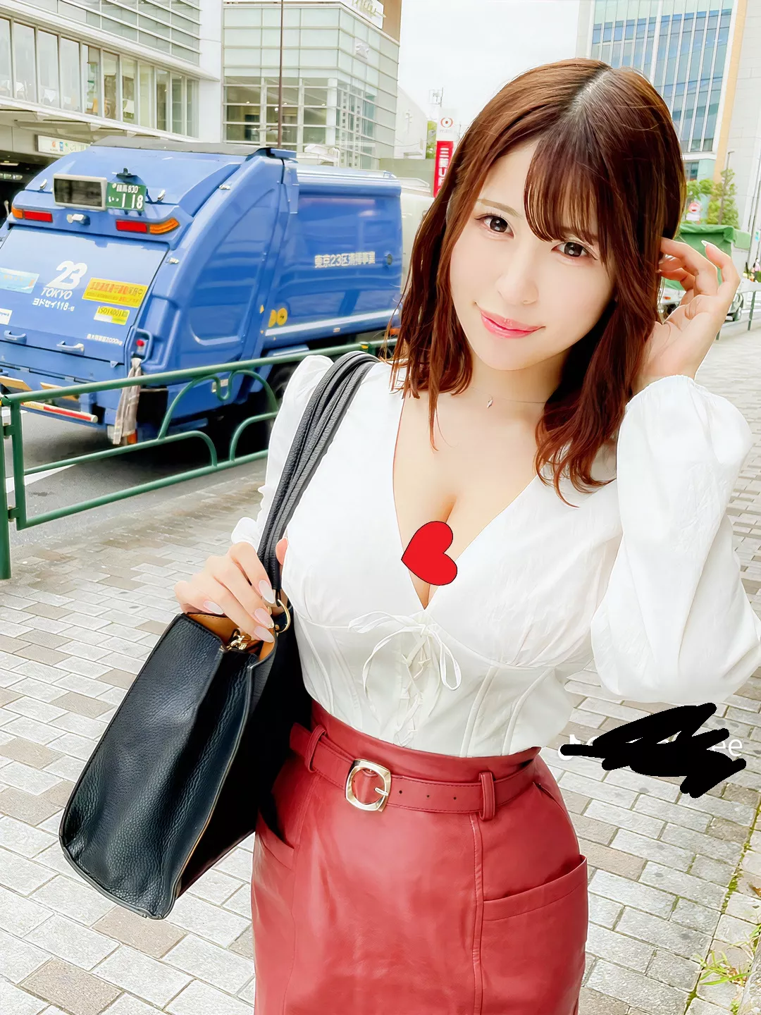 Anyone know her name?