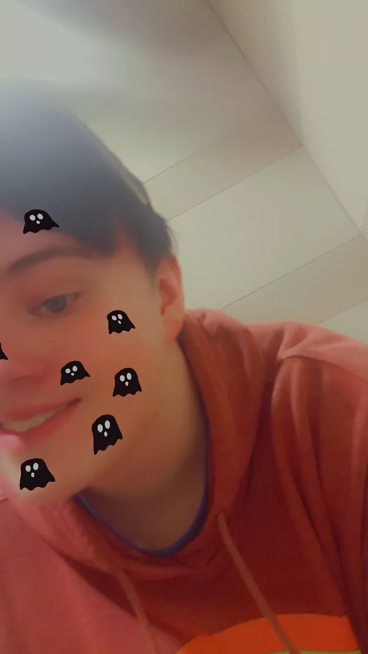 Anyone wanna play dbd, apex or overwatch im on ps5