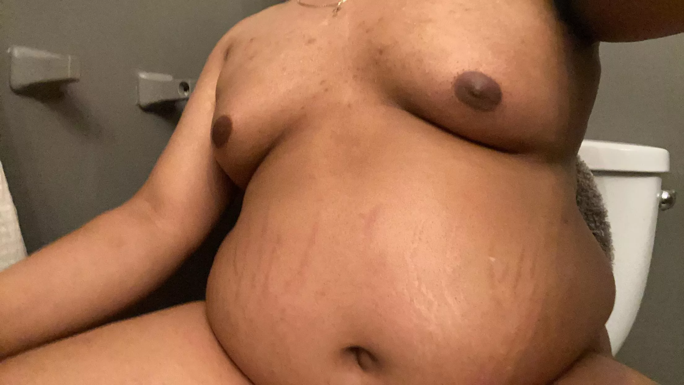 Can This fat black top get done belly rubs? Then after I can direct you to where you can put your mouth on