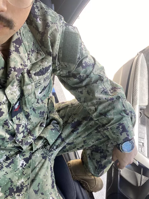 Cum and kick off the weekend With me