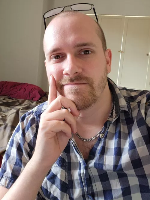 Finally the weekend! I'm planning to spend it playing FFXIV and Zelda, how about you guys?