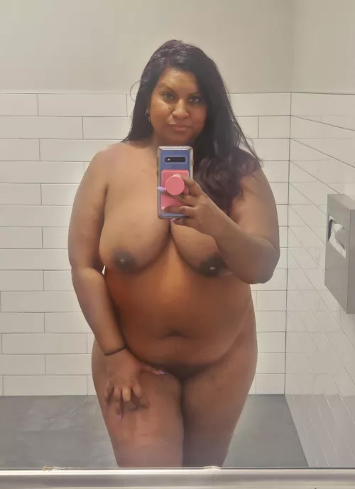 Full nude Friday! 44f