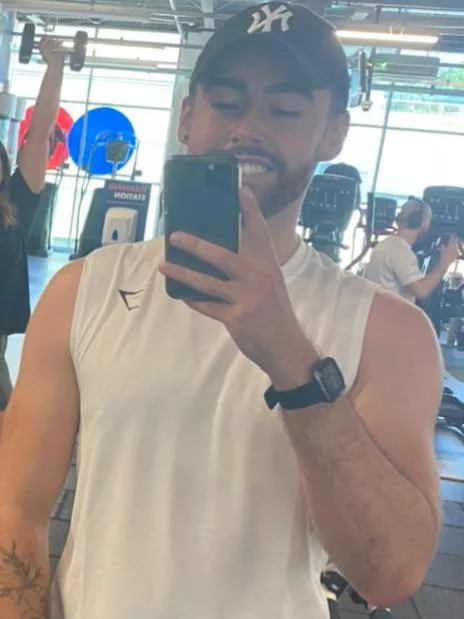 Getting holiday ready 💪🏻