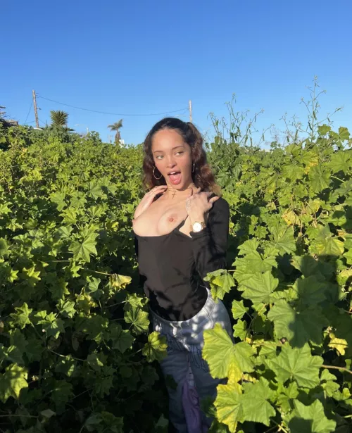 Hope you like naughty girls like me 🥹