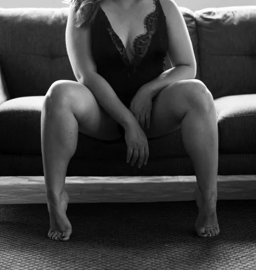 I am worthy —- curves, marks, [f]laws and all.