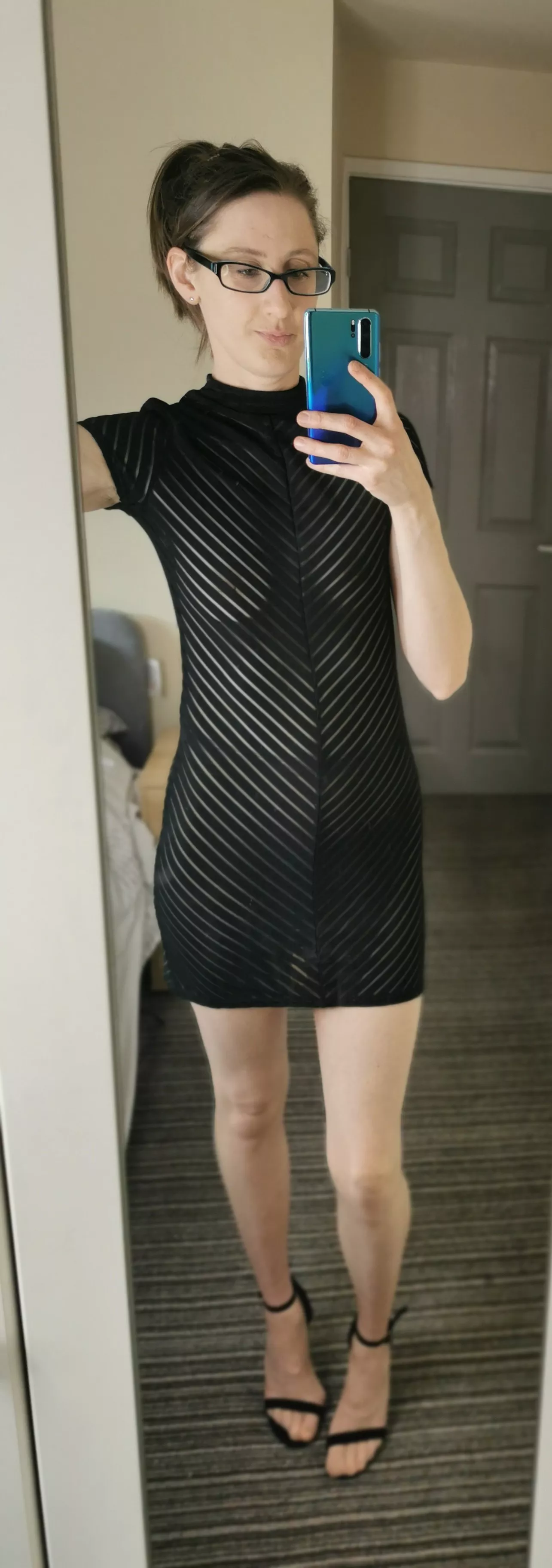 I love this cute black dress!