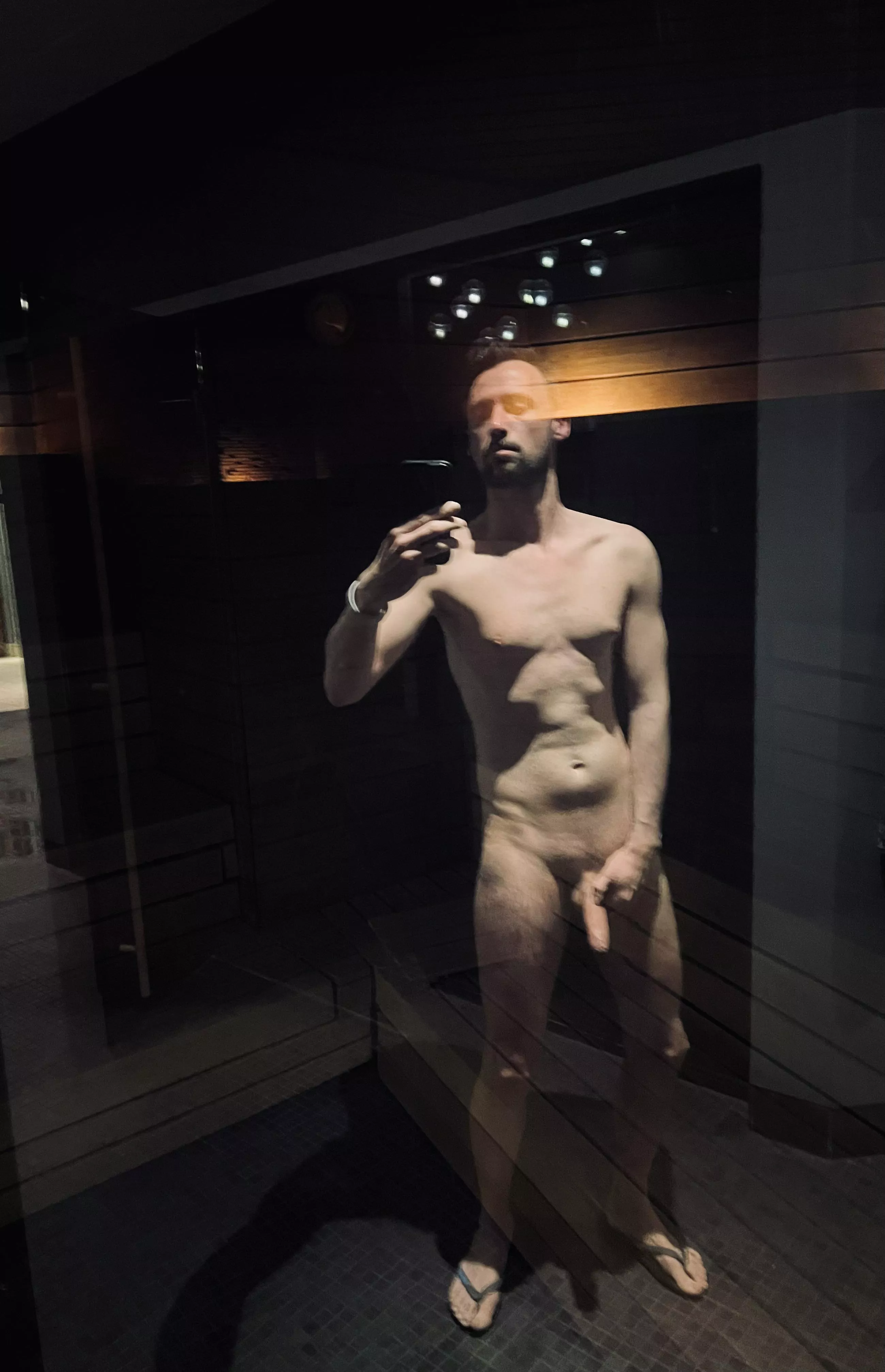 I love to show off in the public sauna 🍆😊