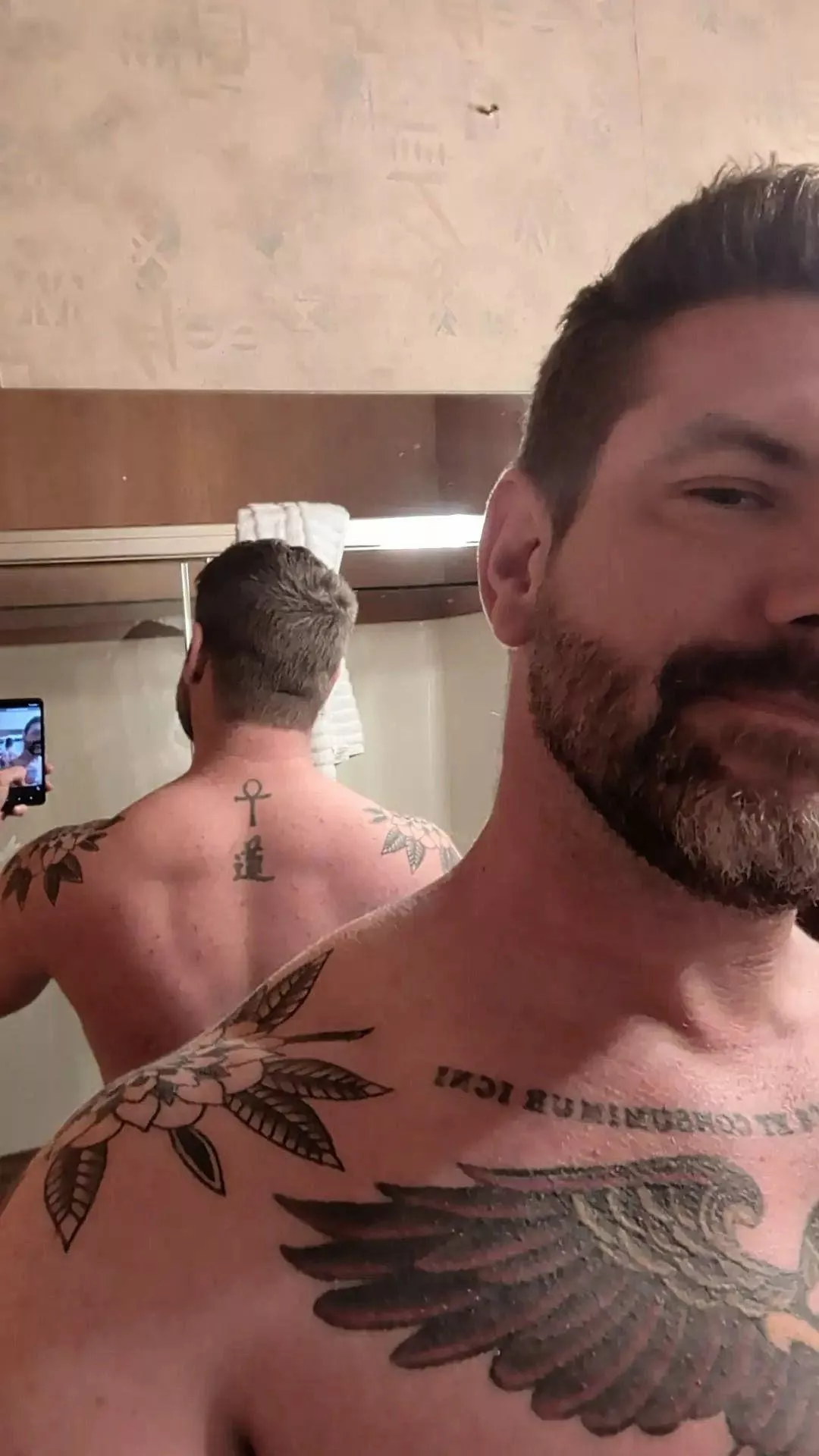 I need to up my selfie game