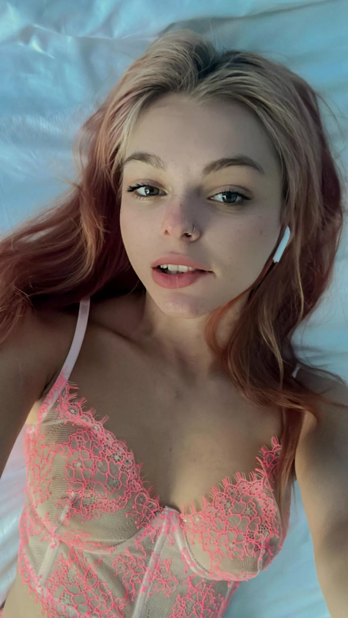 I'm turned on by your vulgar look at my tits