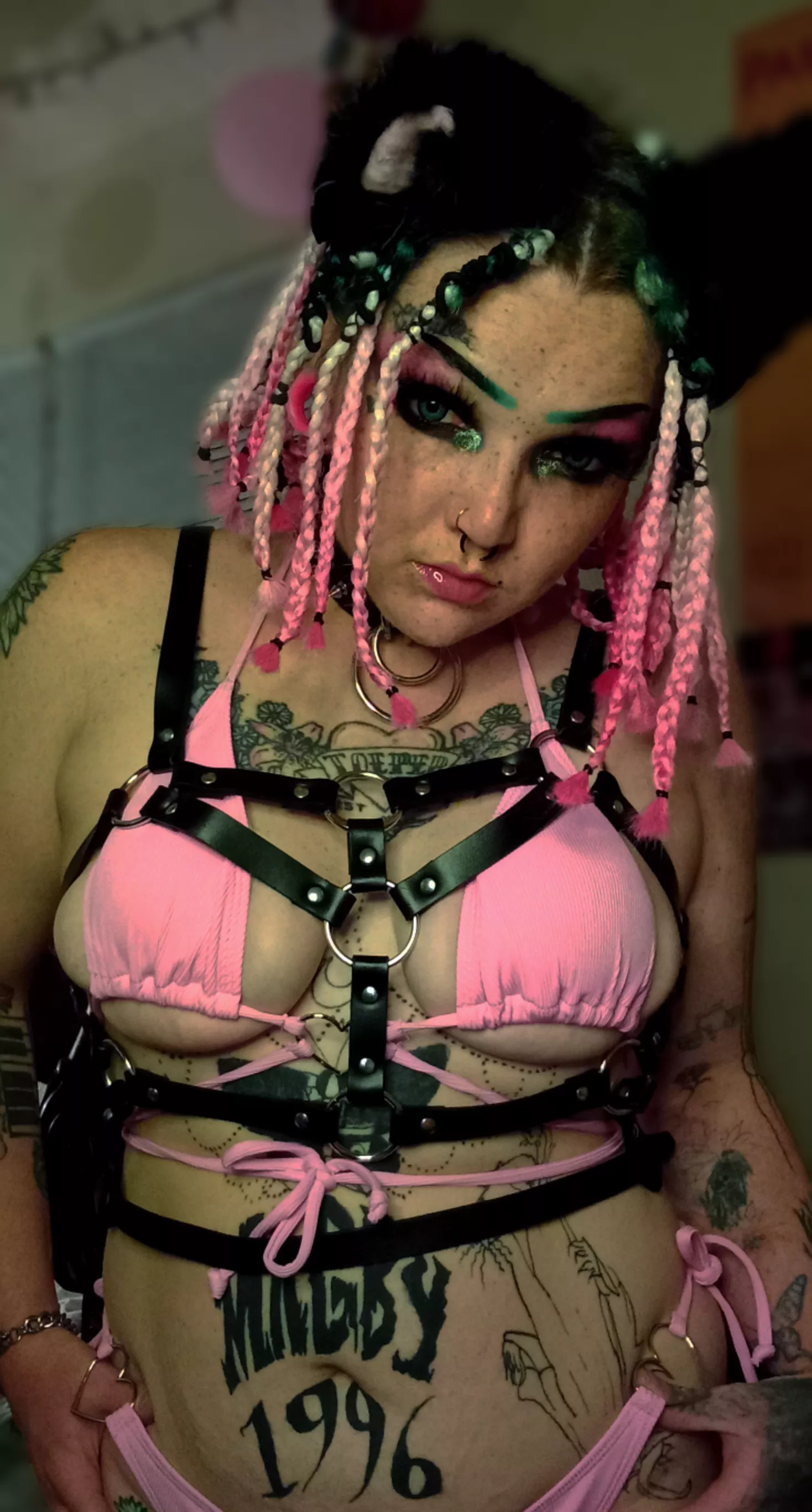 Just wanna play with someone..