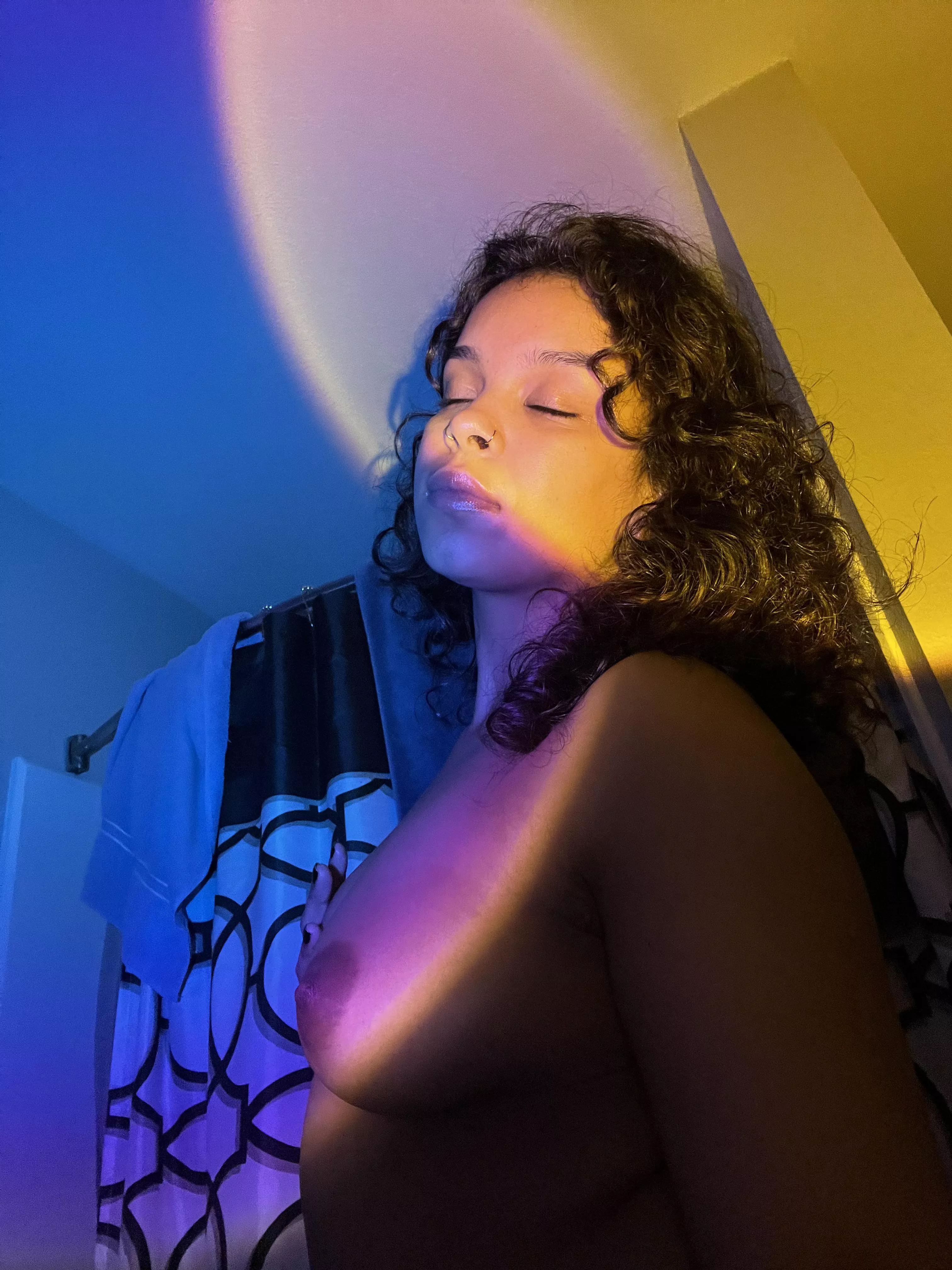 let me be your peace and pleasure ✨