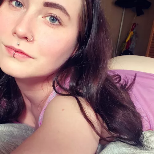 Let's stay up late tonight 😏