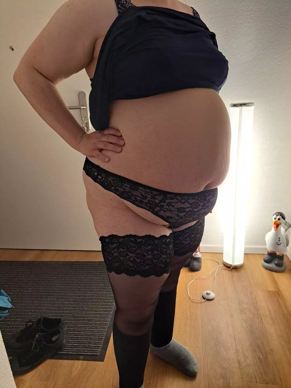 Love it whens not clear which of her bulls housefriends or even her cucky landed the golden hit and make her belly big.