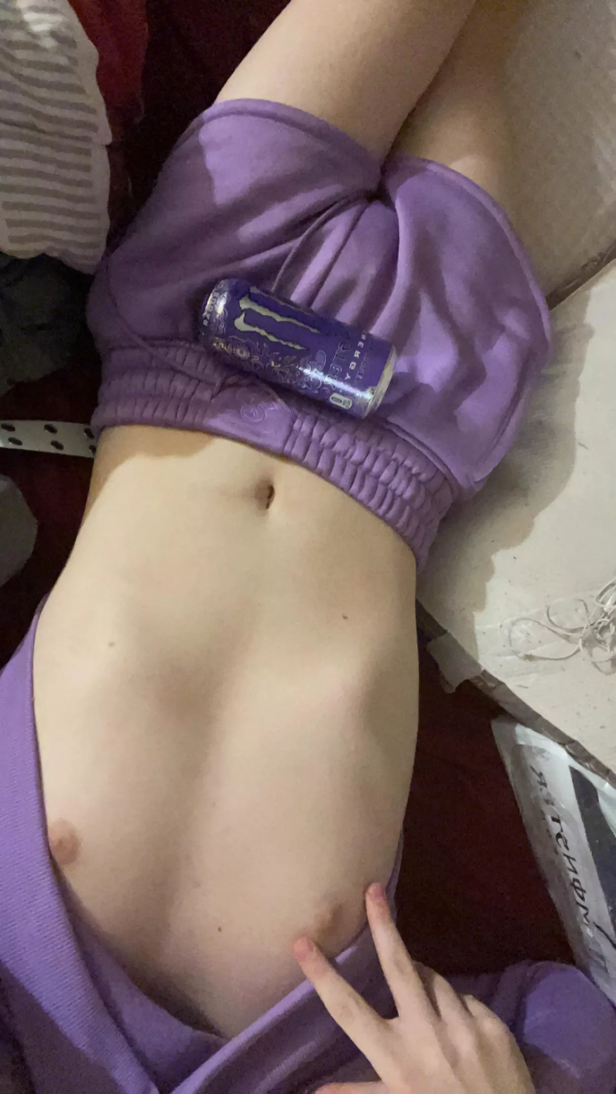 need someone to carry me in elden ring pls 👉👈