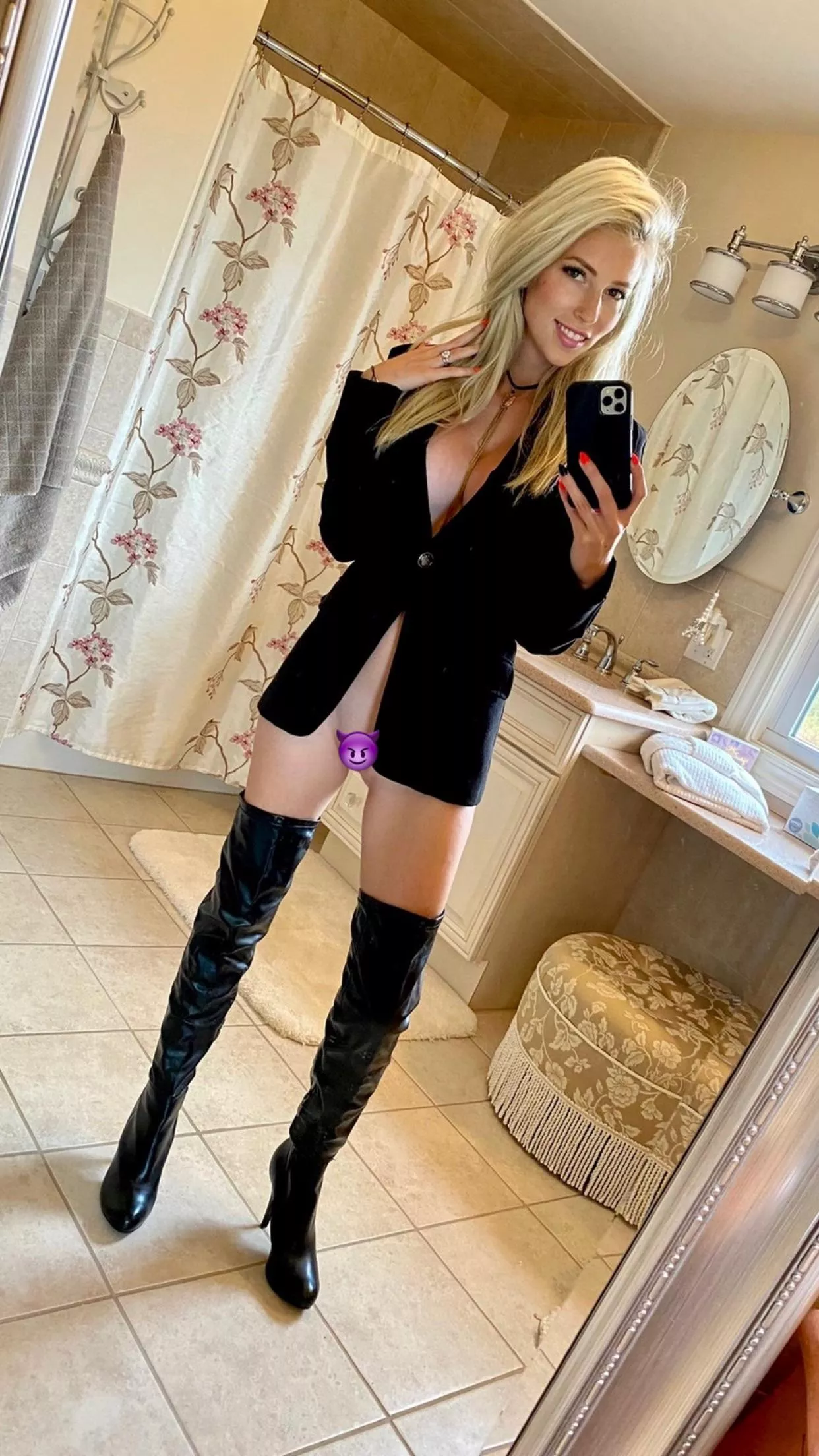 No panties needed💋