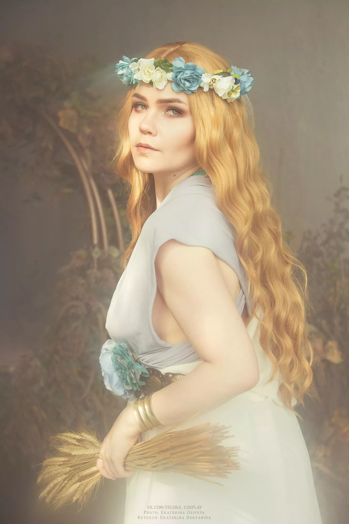 Norse goddess Freya cosplay by Felora