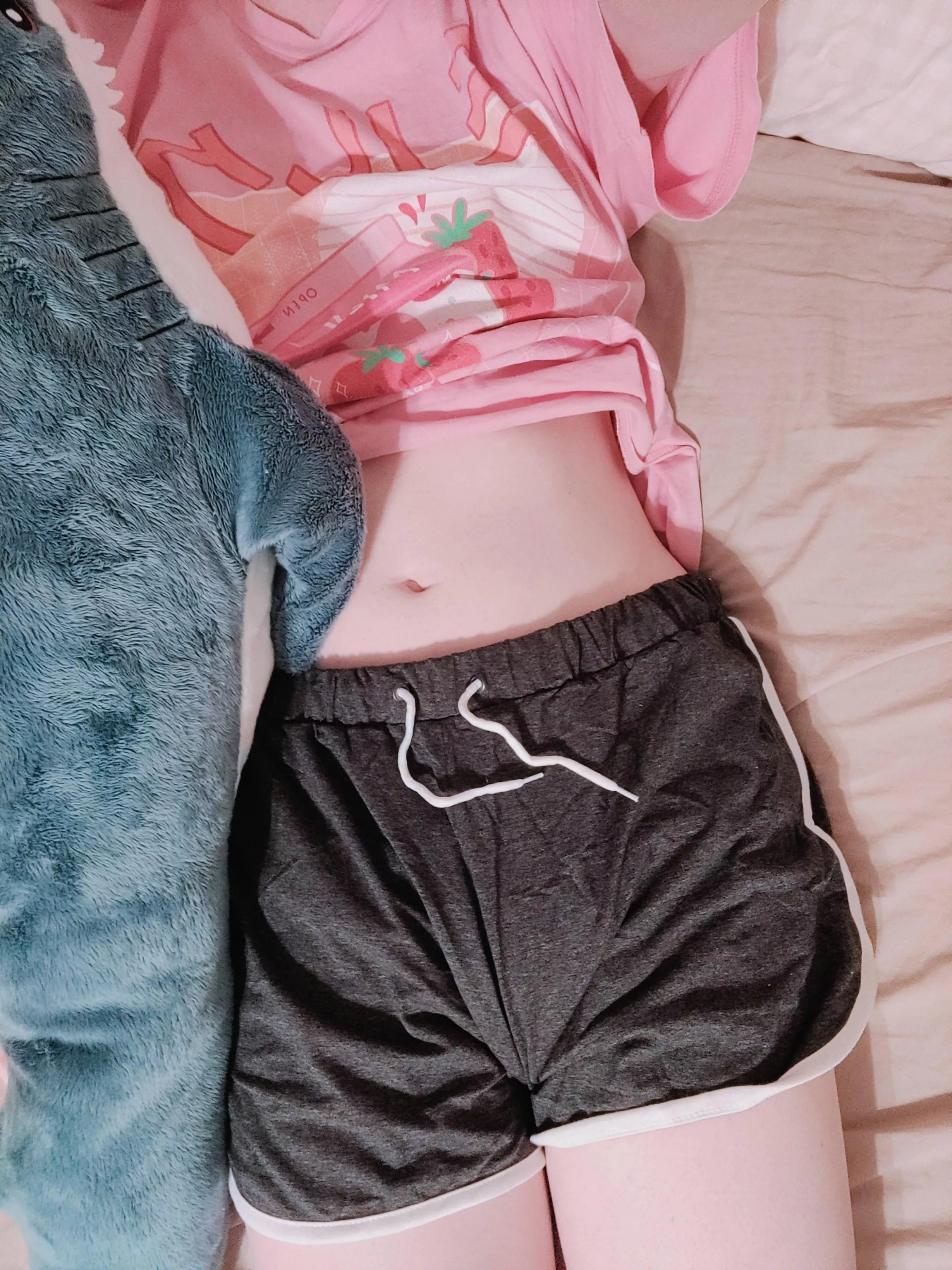 On my fourth laser treatment, feels SO good to be smooth~