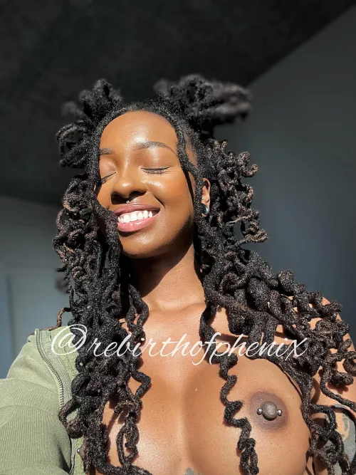 Oopsy! nip slip 🤭 Happy Friday!