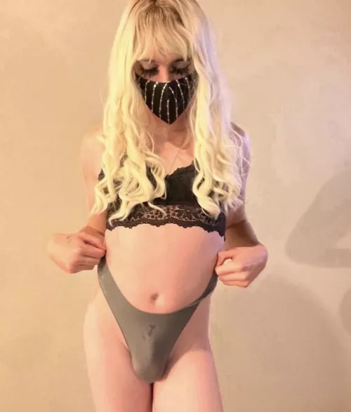 Should i dress like this more often?