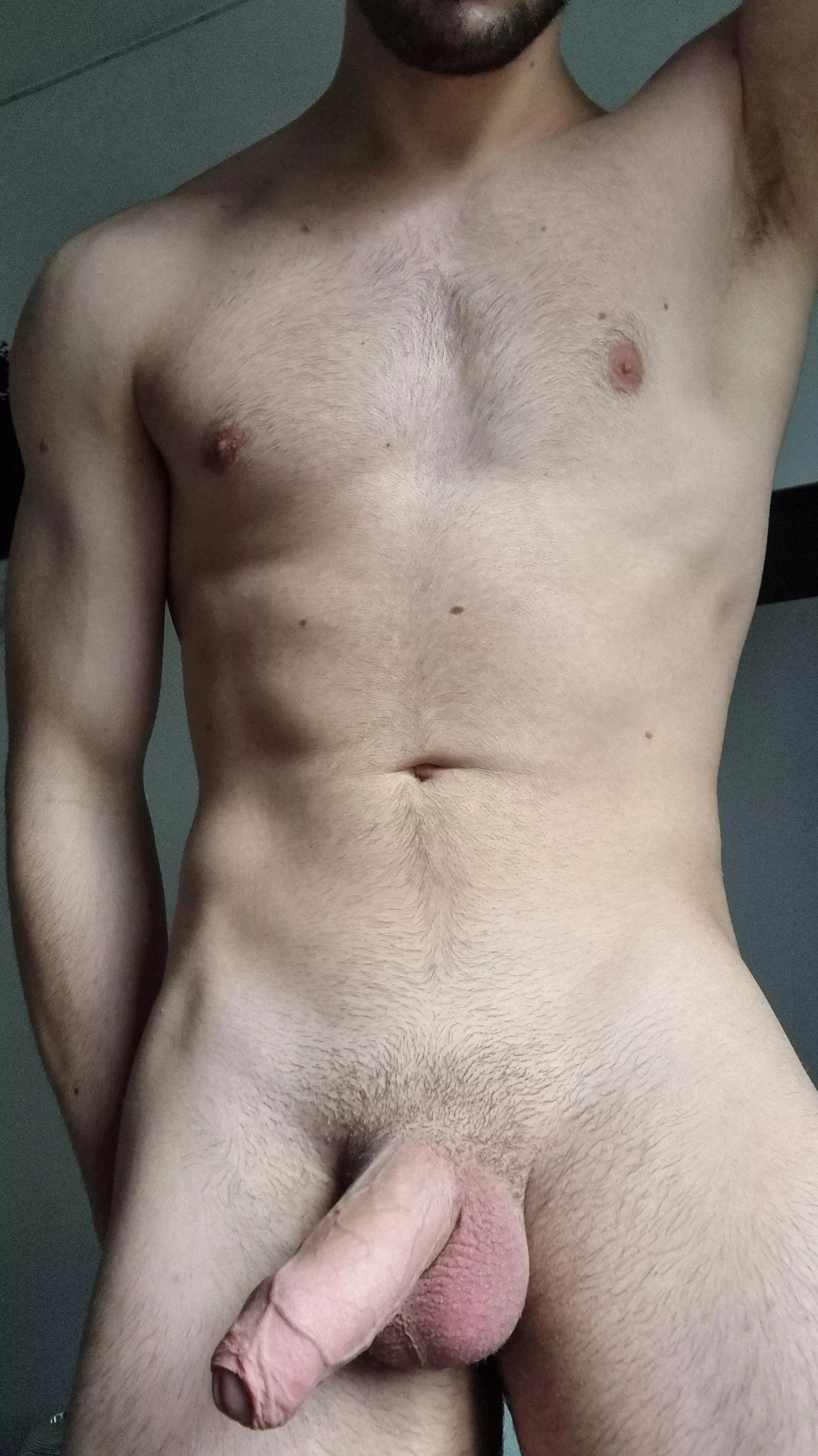 smells so good, haven't showered for almost a week