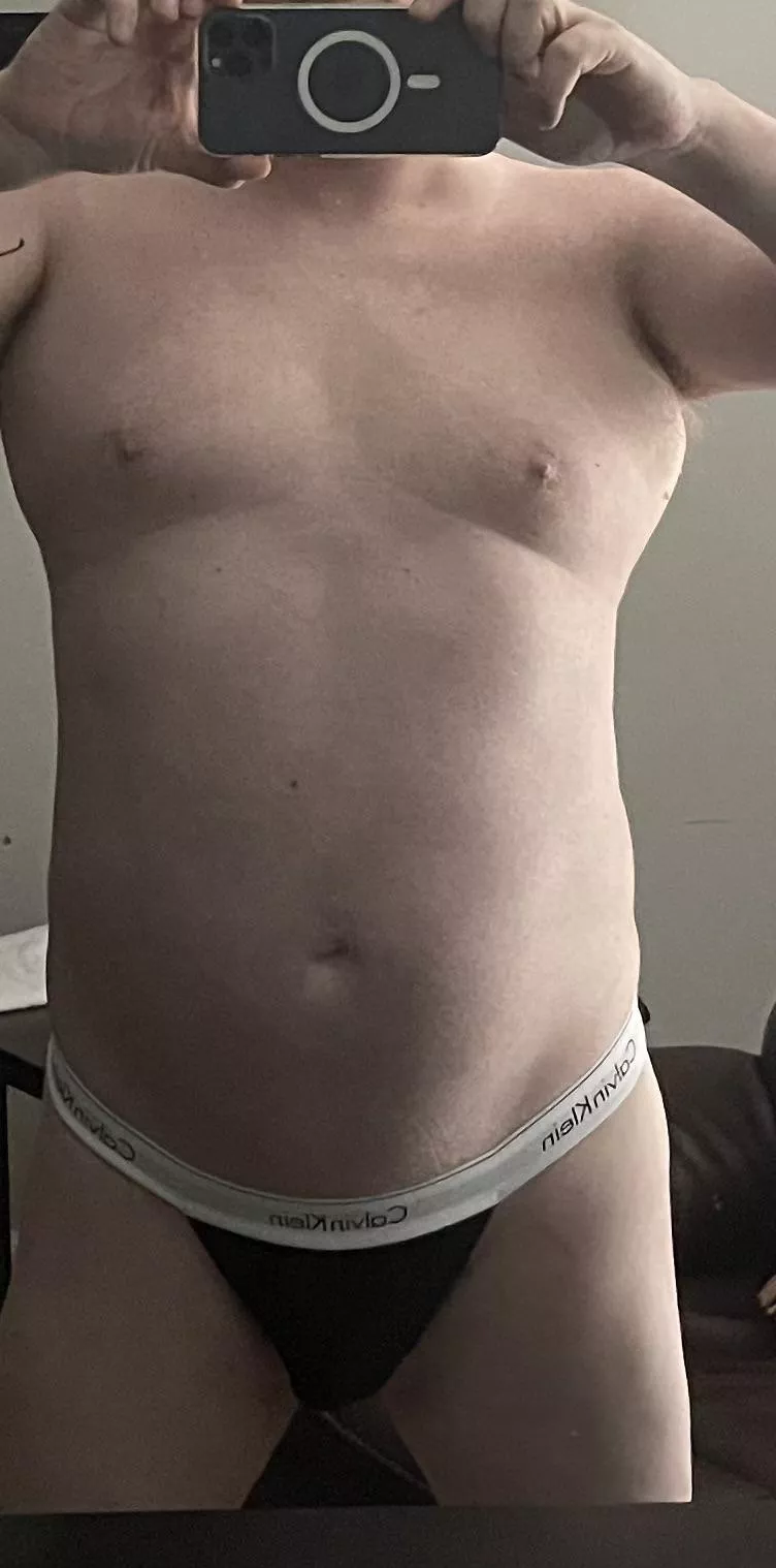 Straight guys can wear things too right?