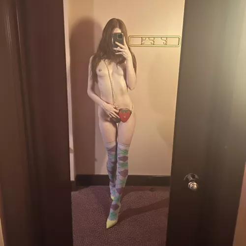 The thigh highs stay on