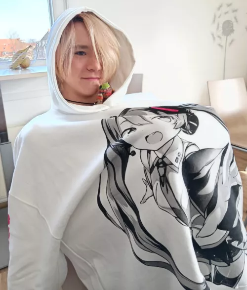 Today I answered the question: Do I fit in my oversized hoodie? Yes I do.