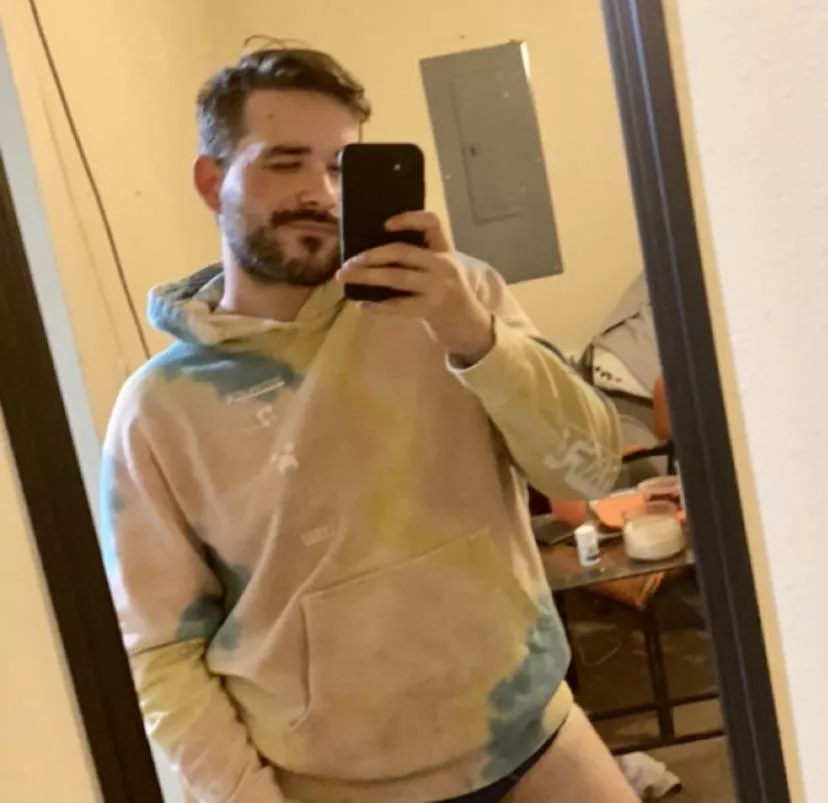 Who wants to carry me out of Gold on League? :D