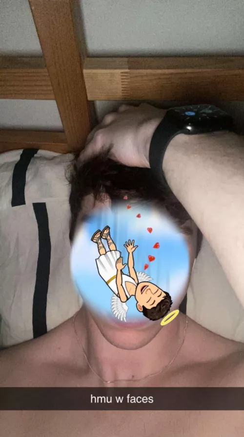 22 hot swimmer, looking for pretty boys who show face @ hungsw1mmerr