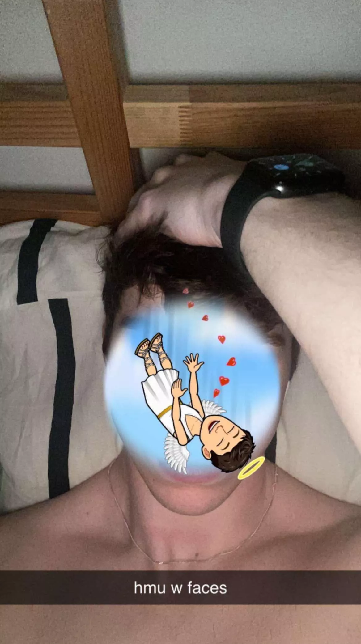 22 hot swimmer, looking for pretty boys who show face @ hungsw1mmerr