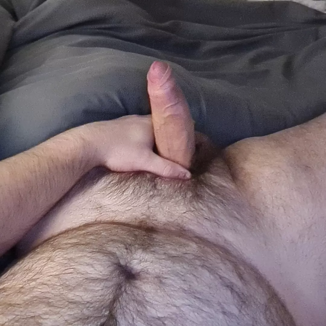 25 Irish Bear. Into twinks and young teens. Hmu Sc Tom-cattle