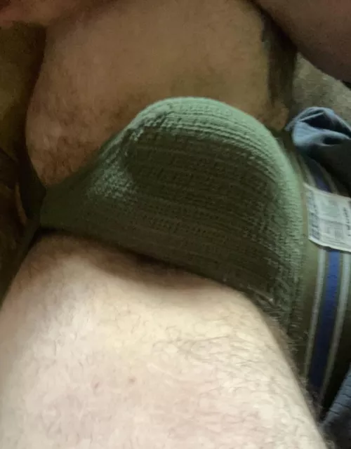 28 uk bro, hairy, tattoos. Hmu with face @boewolfe21