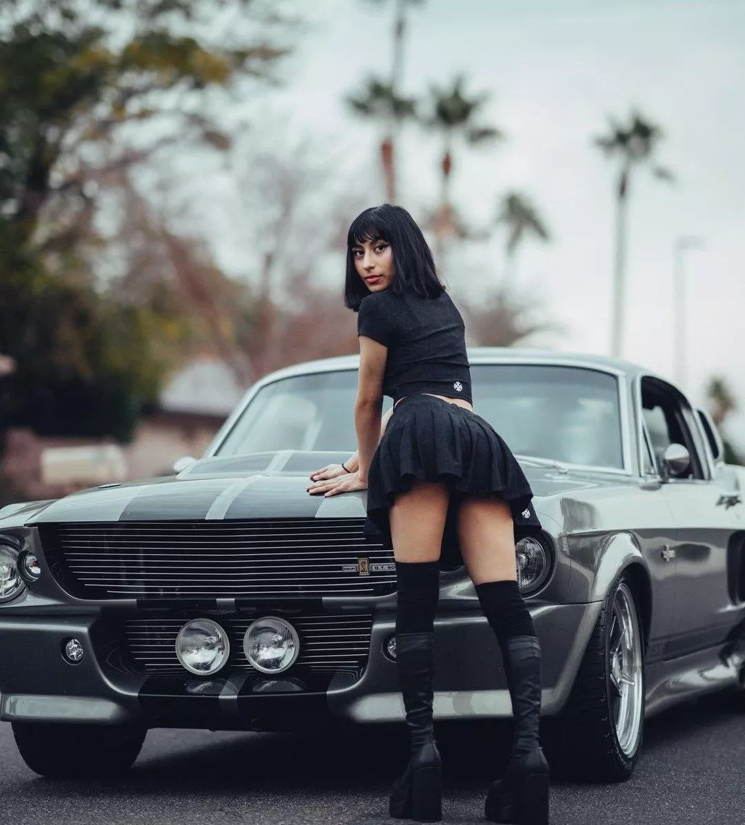 Anyone want a freaky petite goth girlfriend who you wouldn't introduce to your mother?