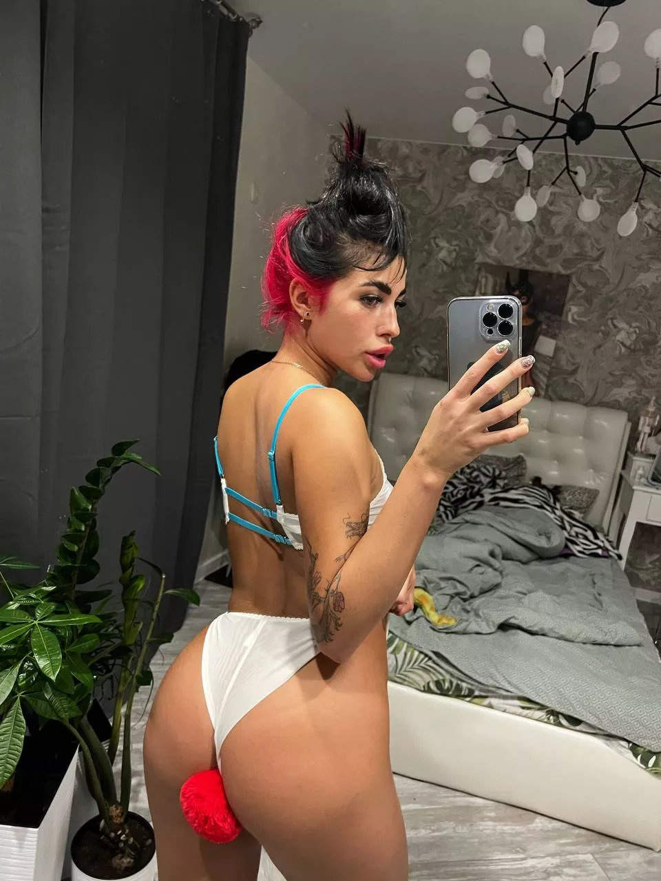 Do you like my date outfit