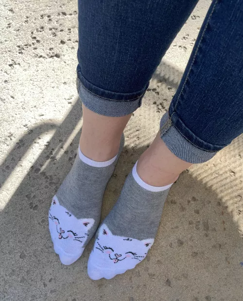 Do you wanna see more of my kitty (F)45